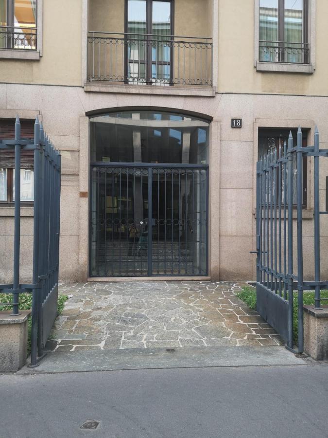 La Casa Colorata - Flats In Milan - Porta Romana Zewnętrze zdjęcie